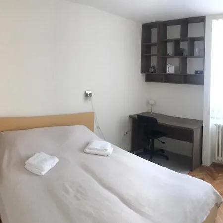 Jasmina With Free Garage 아파트